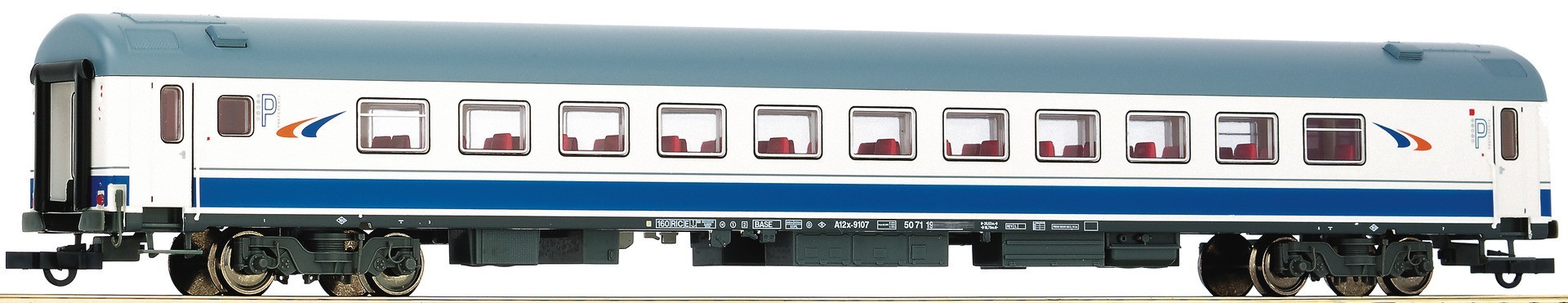 Trains miniatures : matériel remorqué - 2nd class express train car, R