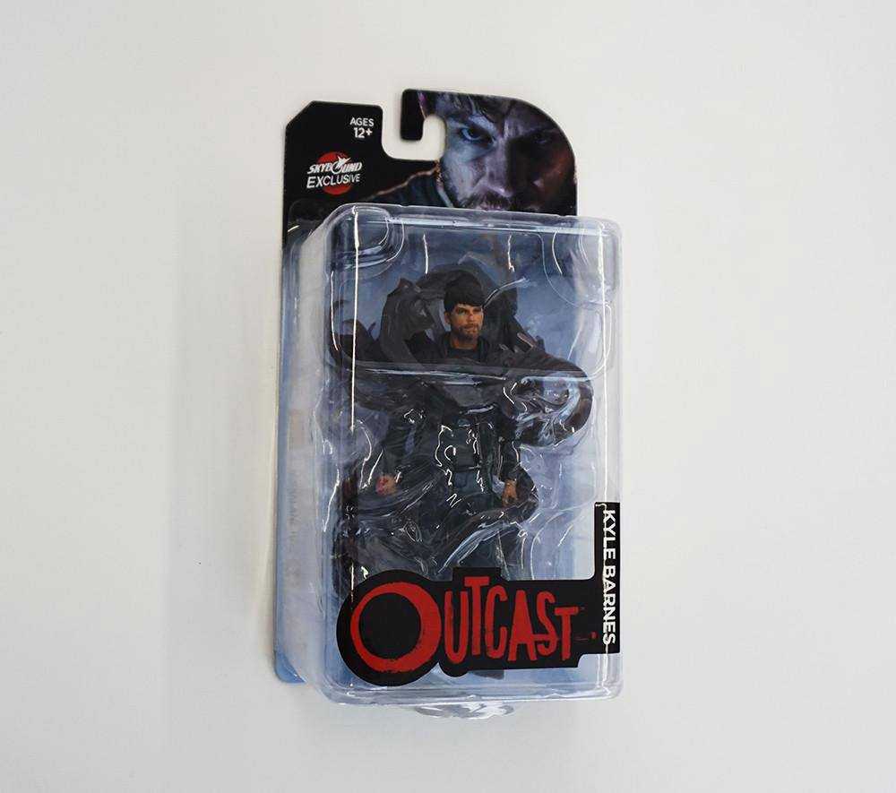 Action figures - Outcast figurine TV Kyle (Bloody) 15 cm--McFarlane To