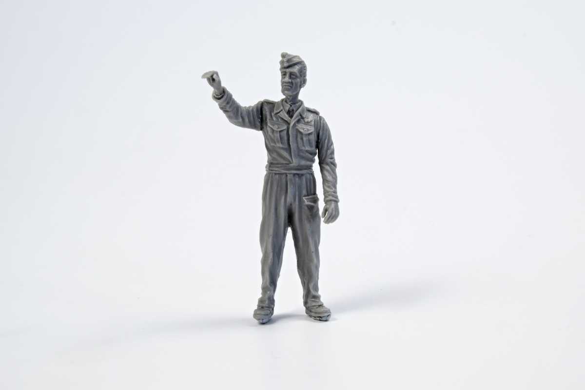 Figurines - RAF WWII Hawker Tempest Mechanic (designed to be used with