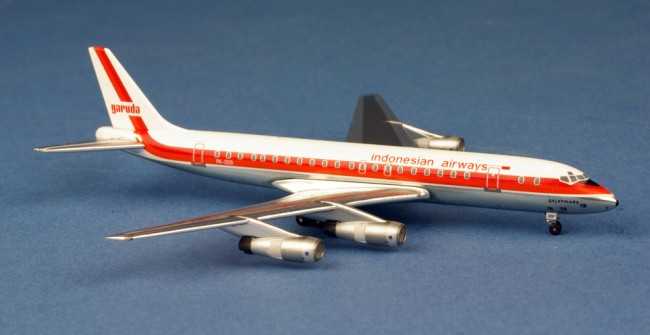 Miniature d'avion - Garuda Douglas DC8-55 PK-GEB- 1/400 -AeroClassics