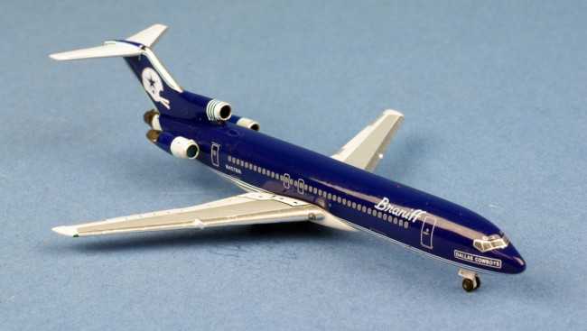 Miniature d'avion - Braniff Boeing 727-200 N457BN Dallas Cowboys- 1/